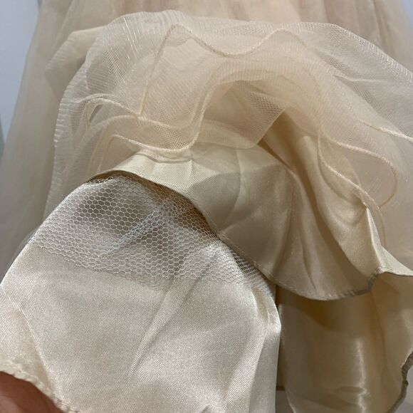 Mesh embroidered beaded Lace Short Ruffled  Dress - Picture 13 of 14